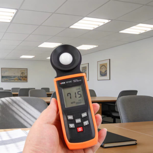 مقياس شدة الإضاءة الرقمي (Digital Light Meter) VICTOR 1010D